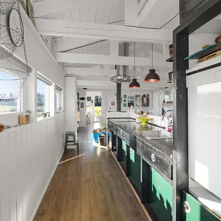 Kanutte - 250m From The Sea By Interhome